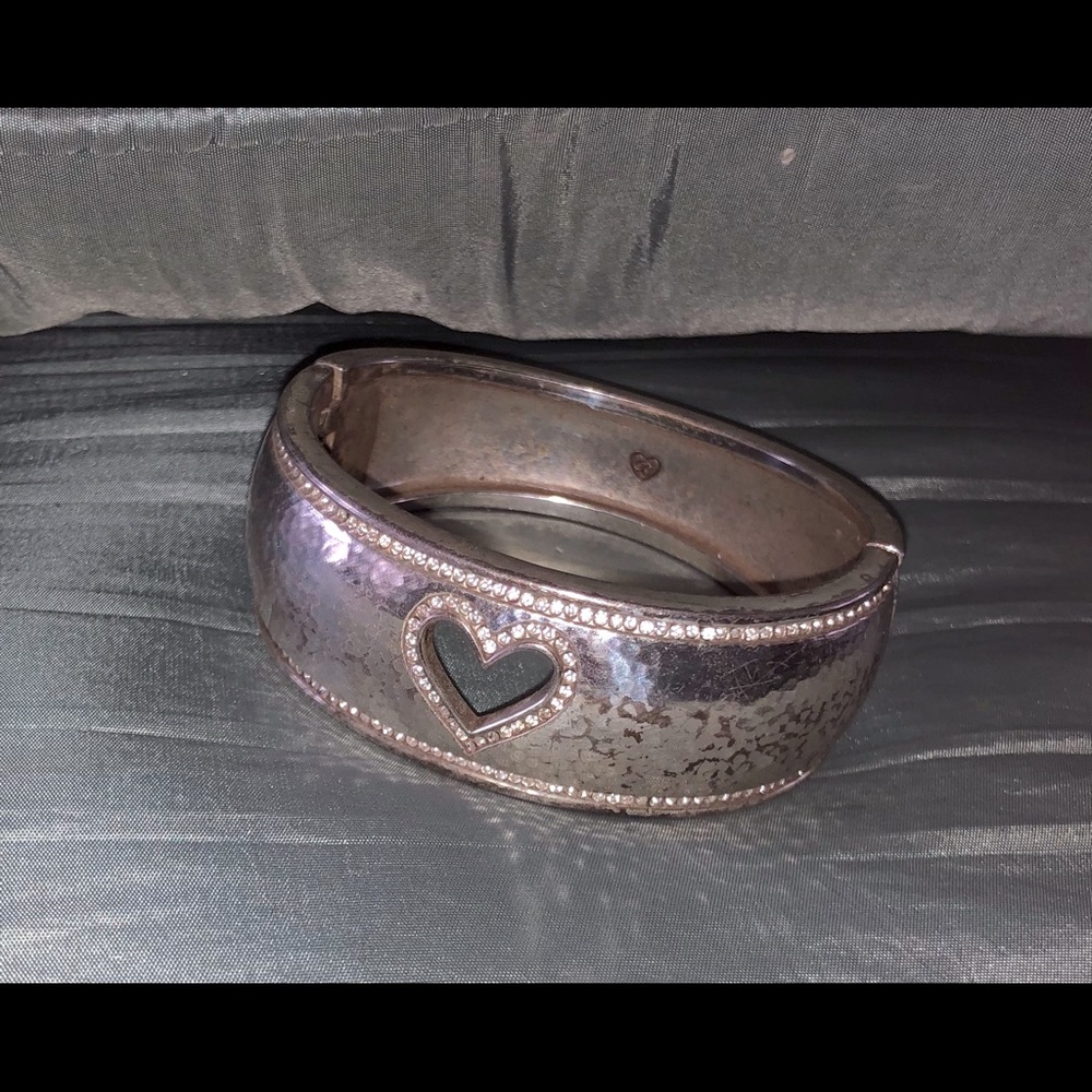 BRIGHTON PISA HEART BOLD HAMMERED THICK BRACELET